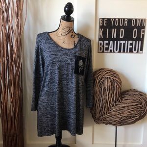 Apt.9 marled knit w/velvet floral appliqué pocket